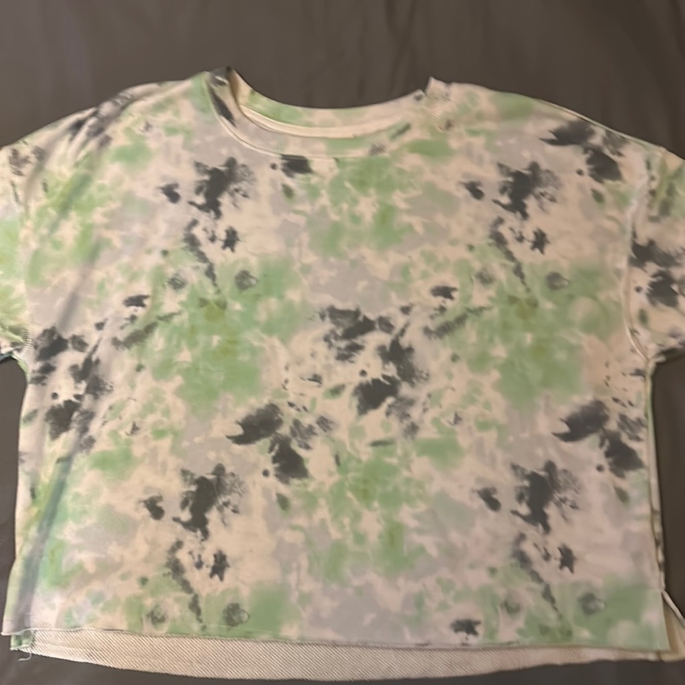 Secret Treasures Brand Tye-Dye Women’s Sweater Shirt